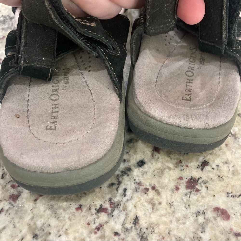 Earth Origins by earth black/gray Sophie sandals in size 7 Preowned Good Condt - Picture 8 of 11